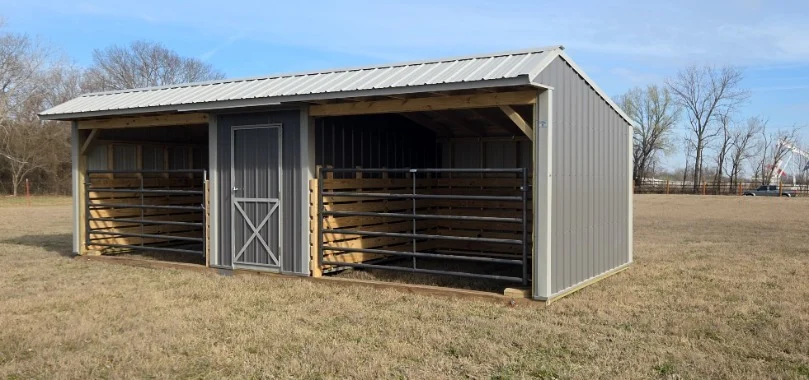 Steel horse barn with tack room