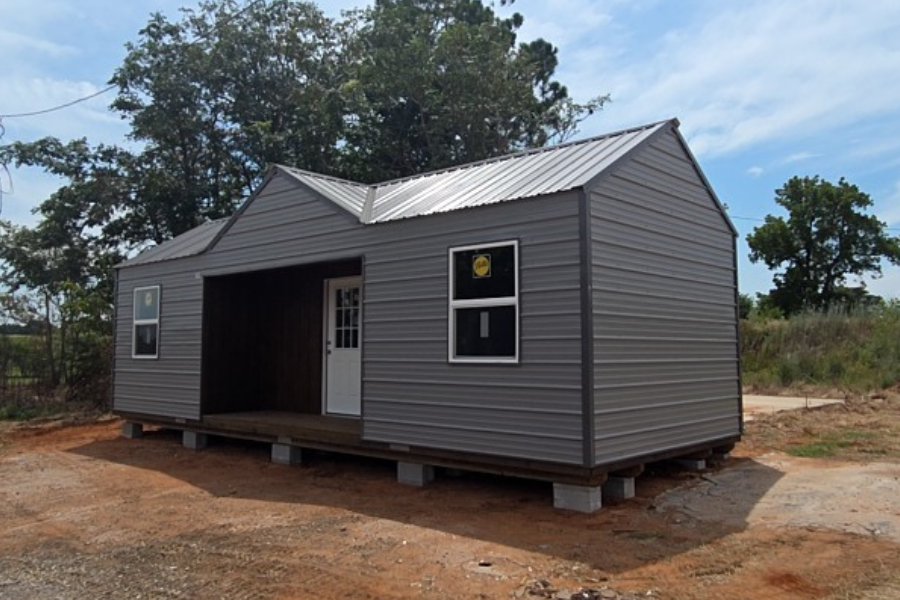 The 12×32 Metal porch Cabin in Coger, OK was built with the following quality features: