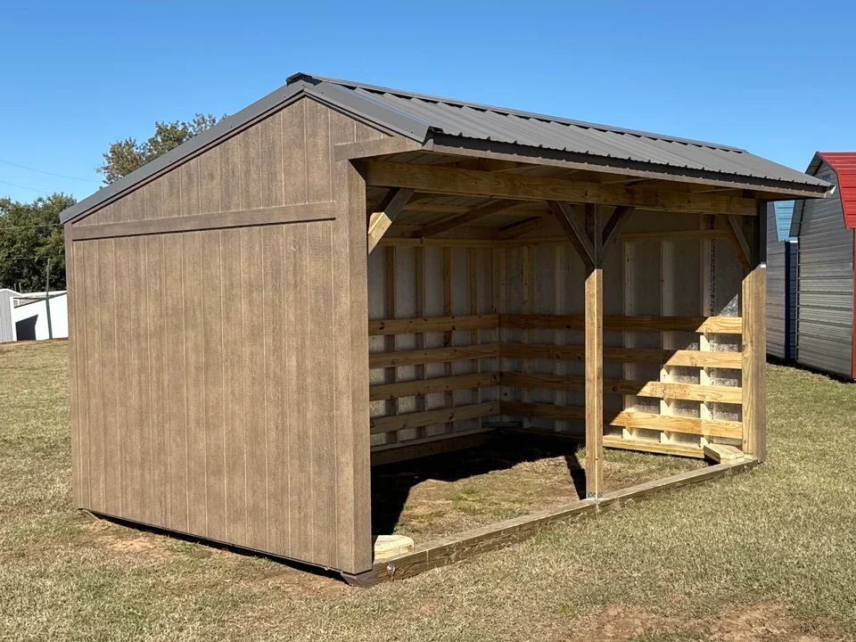 Wood Horse Barn without Tackroom