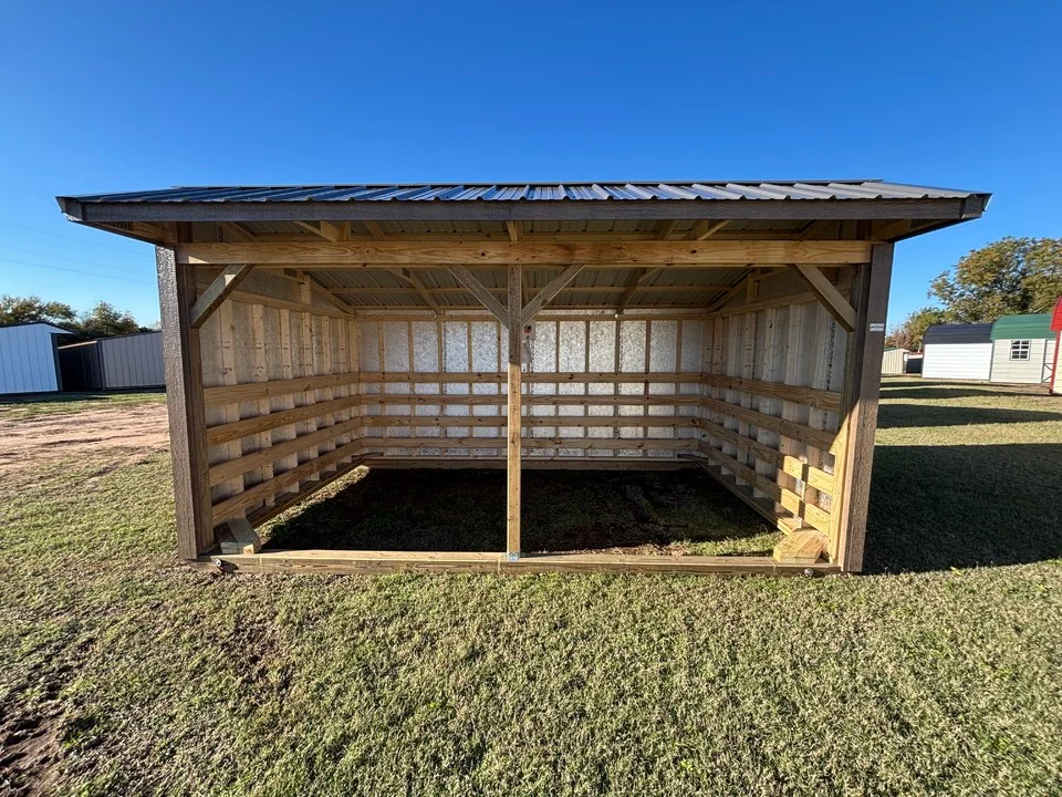 Wood horse barn in Oklahoma