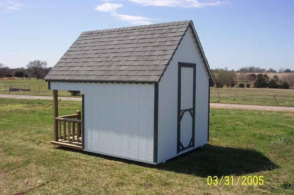 Hide-out playhouse exterior detail