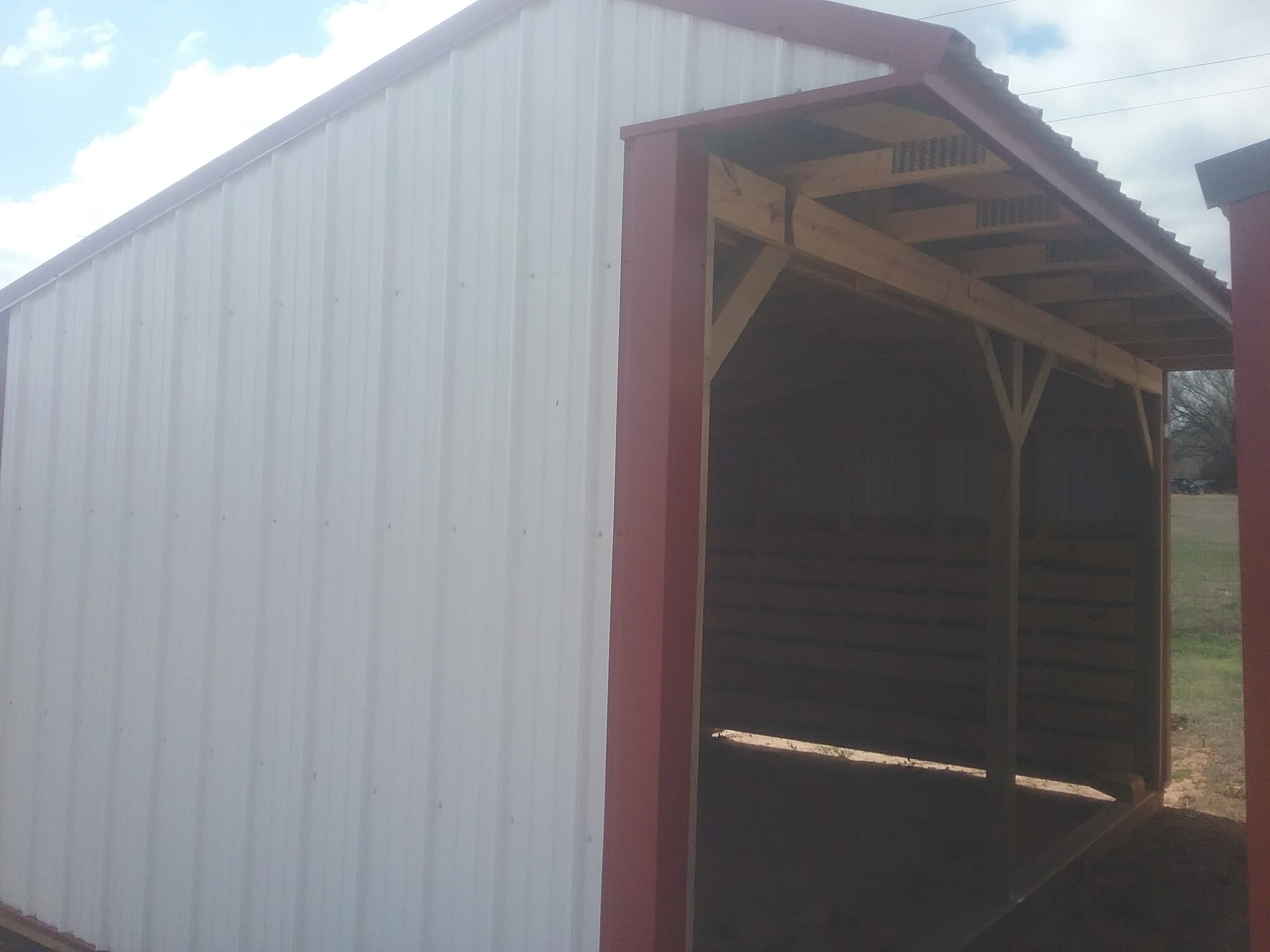Metal Horse Barn 10 x 16 photo 2
