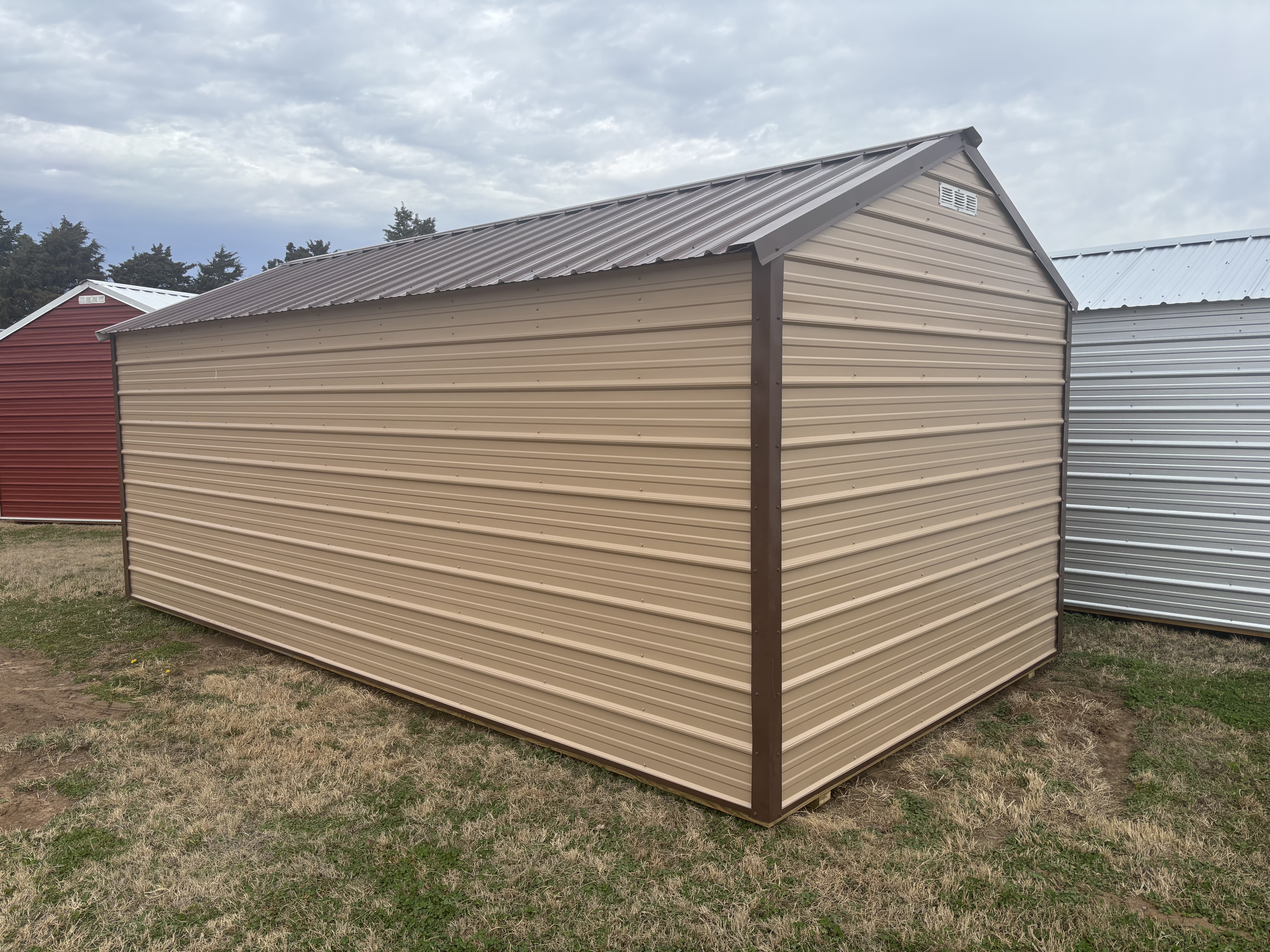 Metal Cottage Barn 10 x 20 photo 4