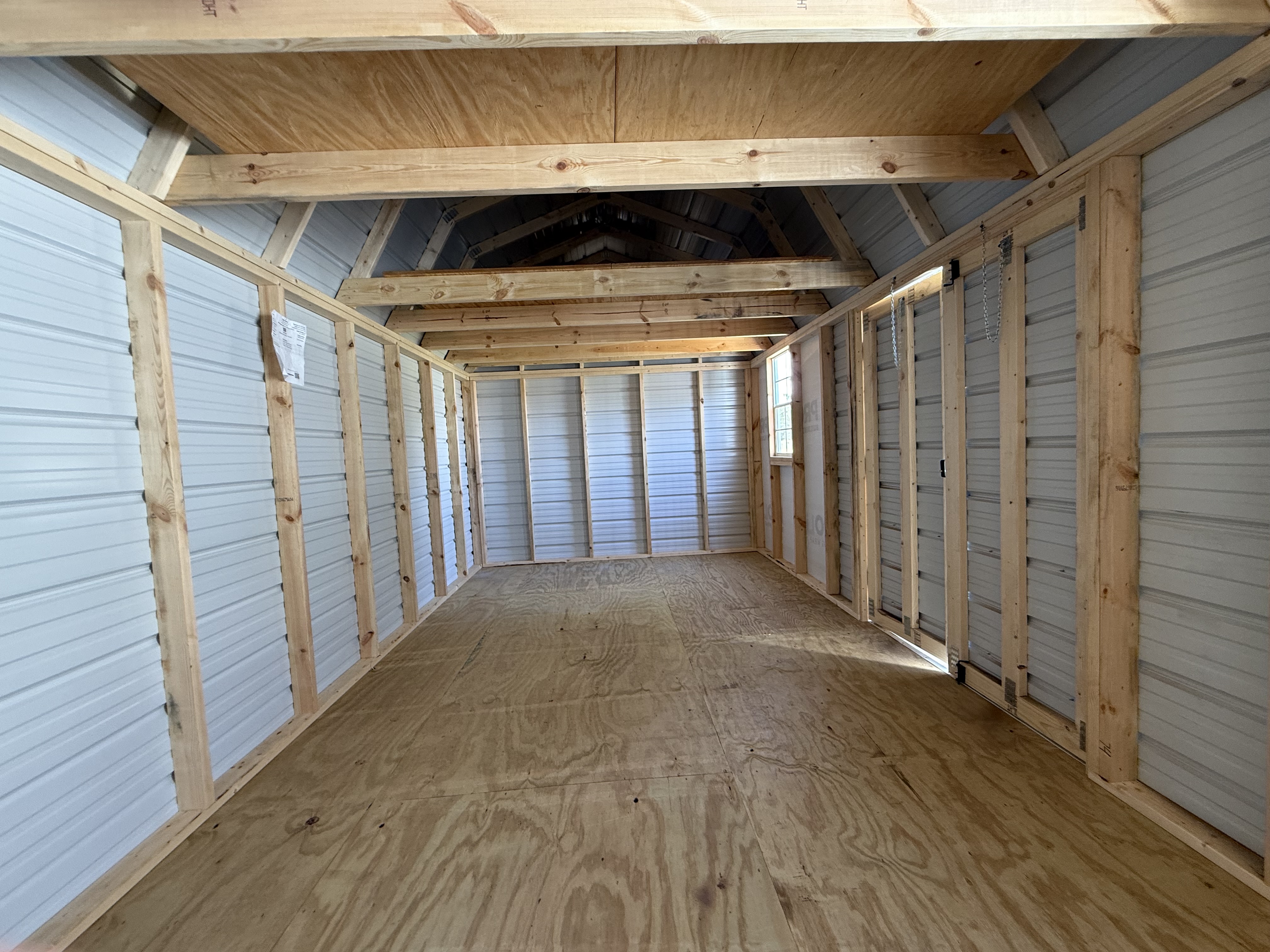 Metal Loft Barn 10 x 20 photo 3