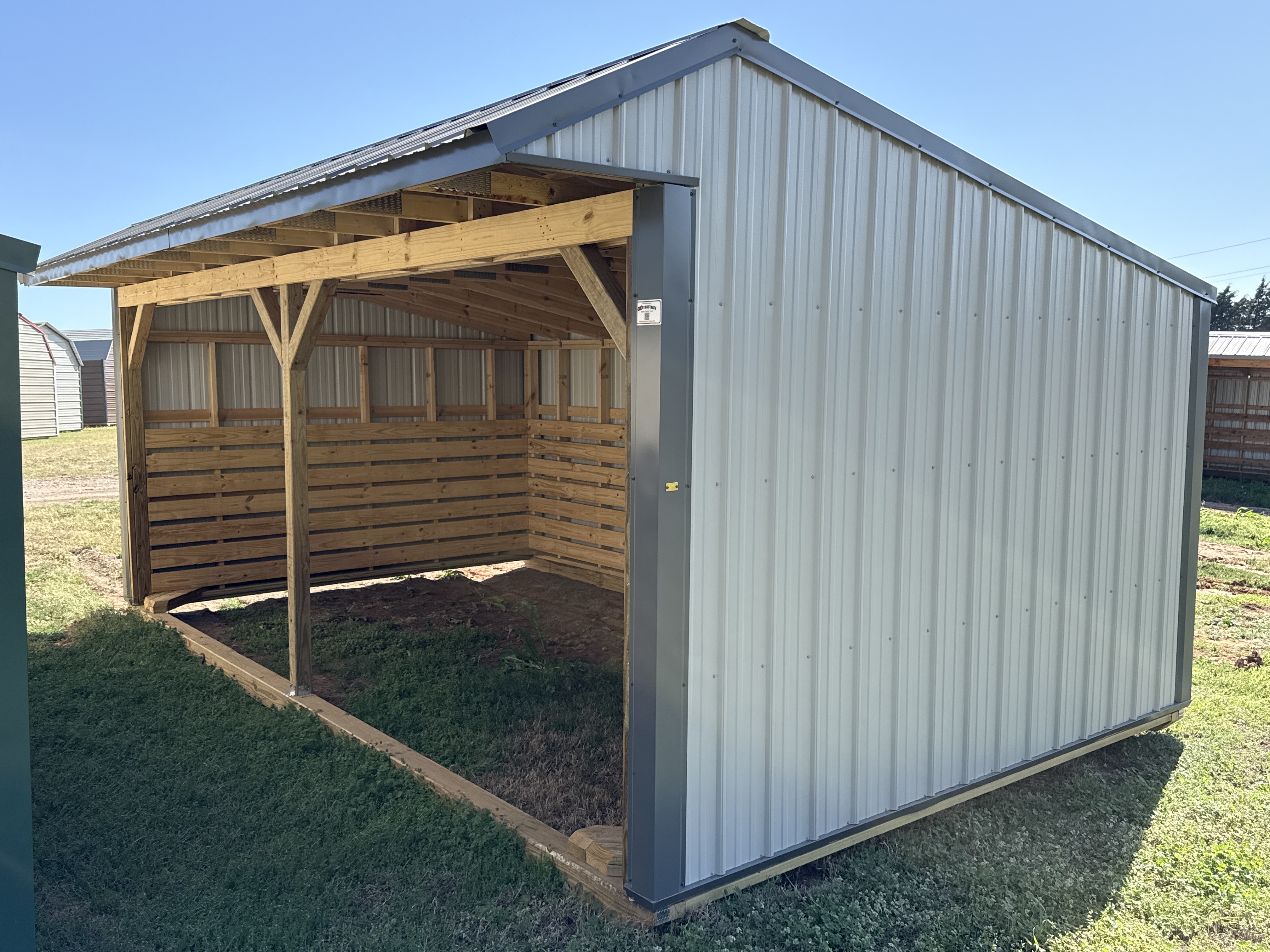 Metal Horse Barn 12 x 20