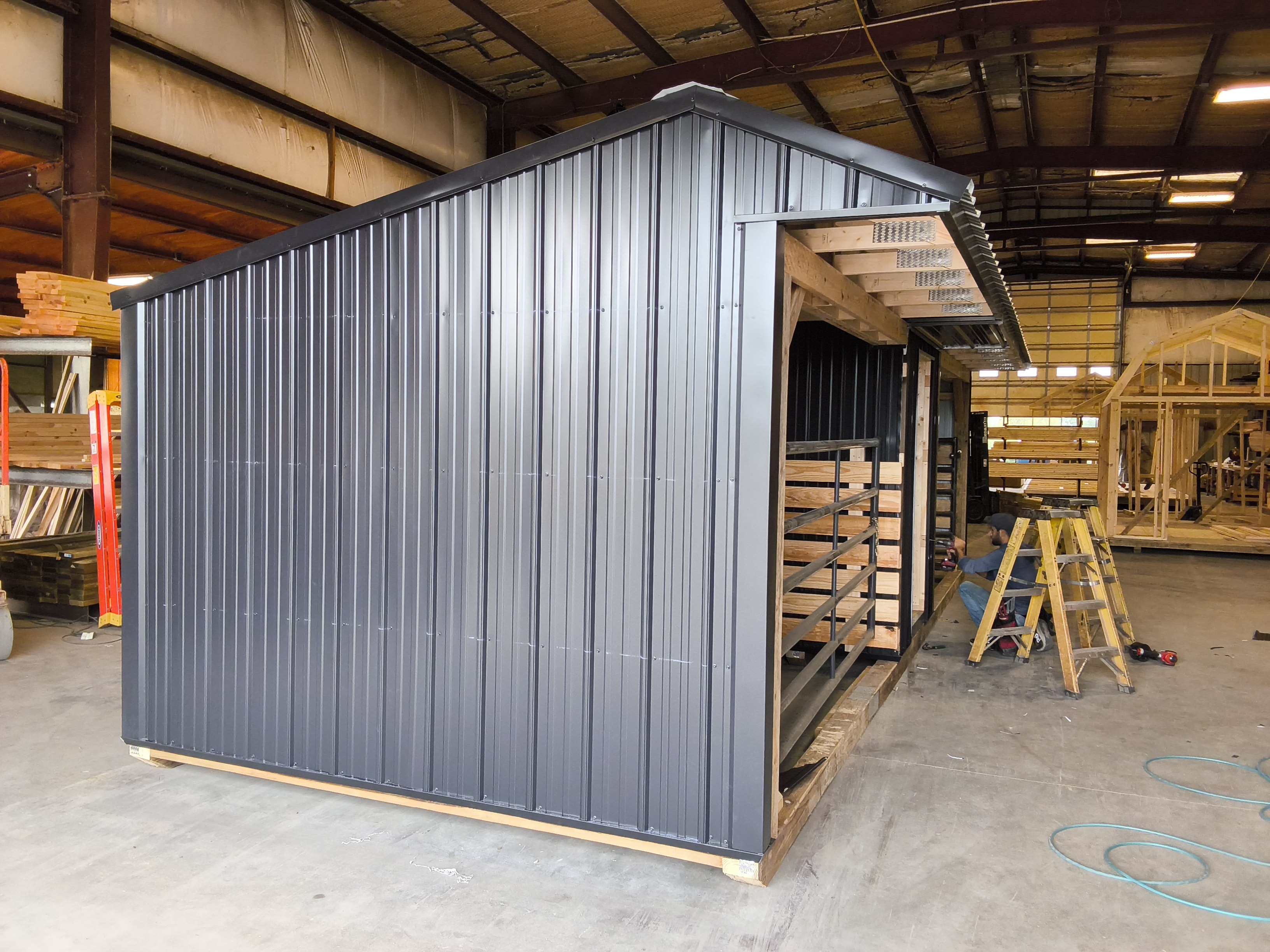 Metal Horse Barn w/ Tack 10 x 28