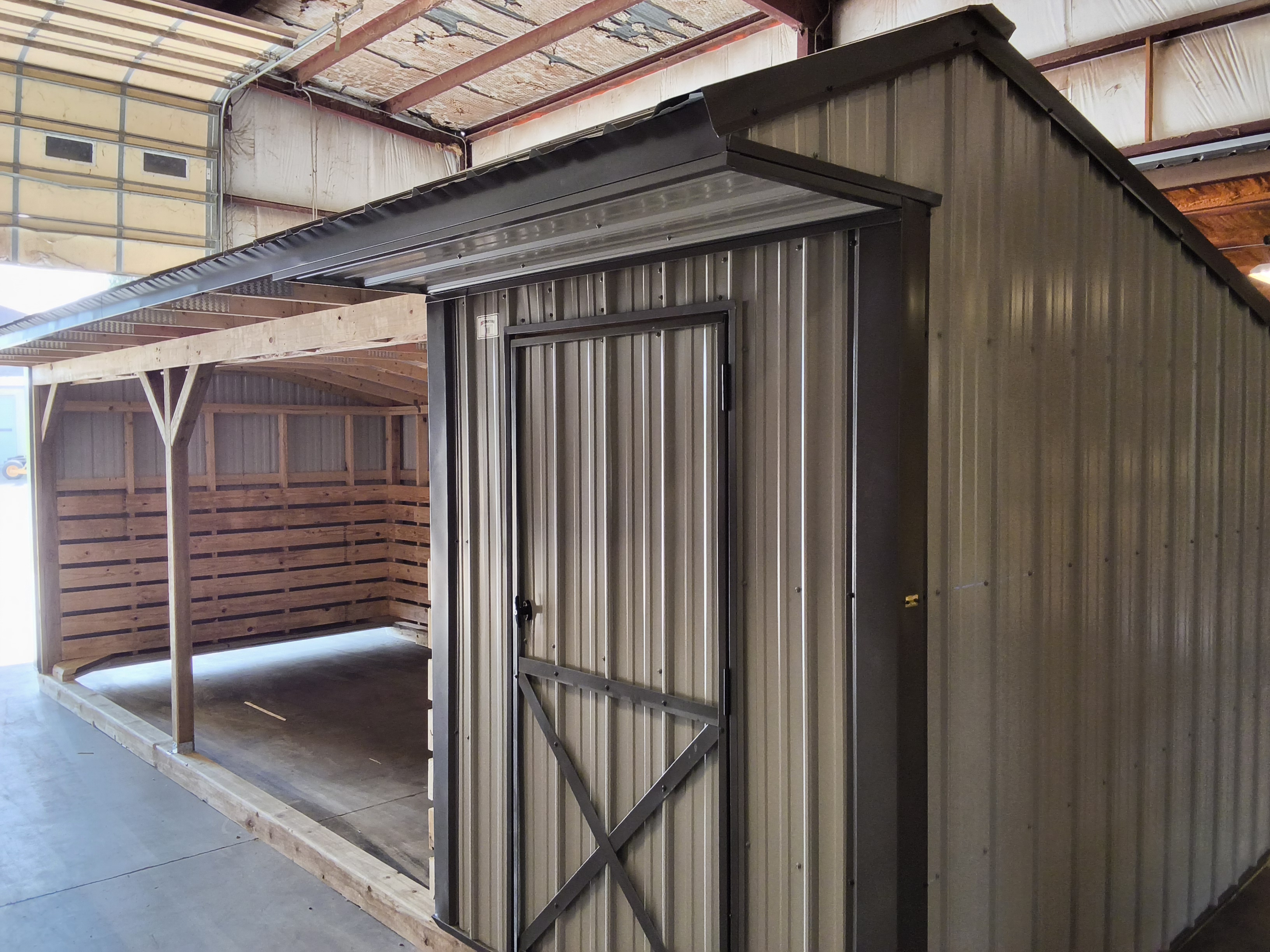 Metal Horse Barn w/ Tack 10 x 24