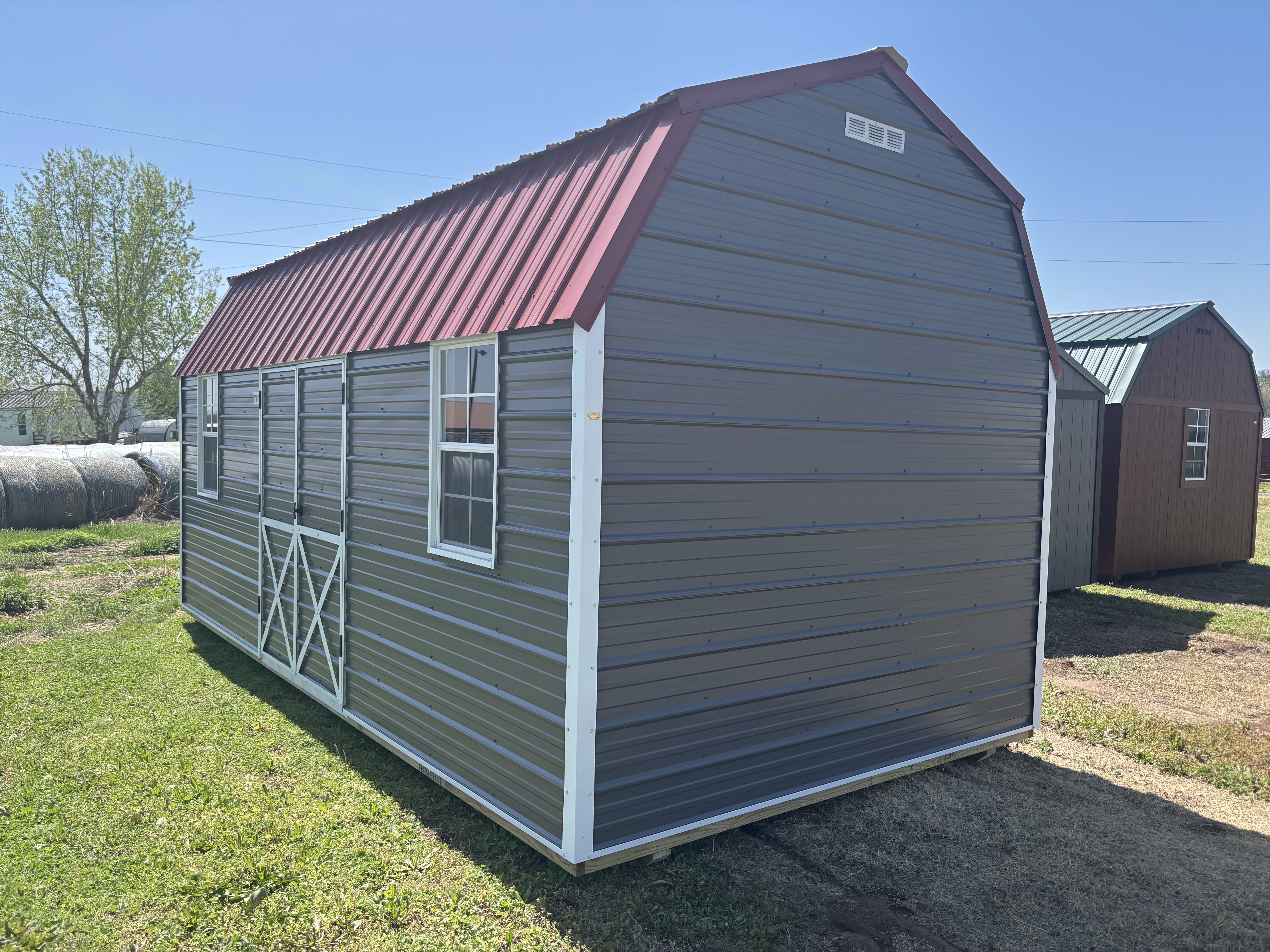 Metal Loft Barn 10 x 20