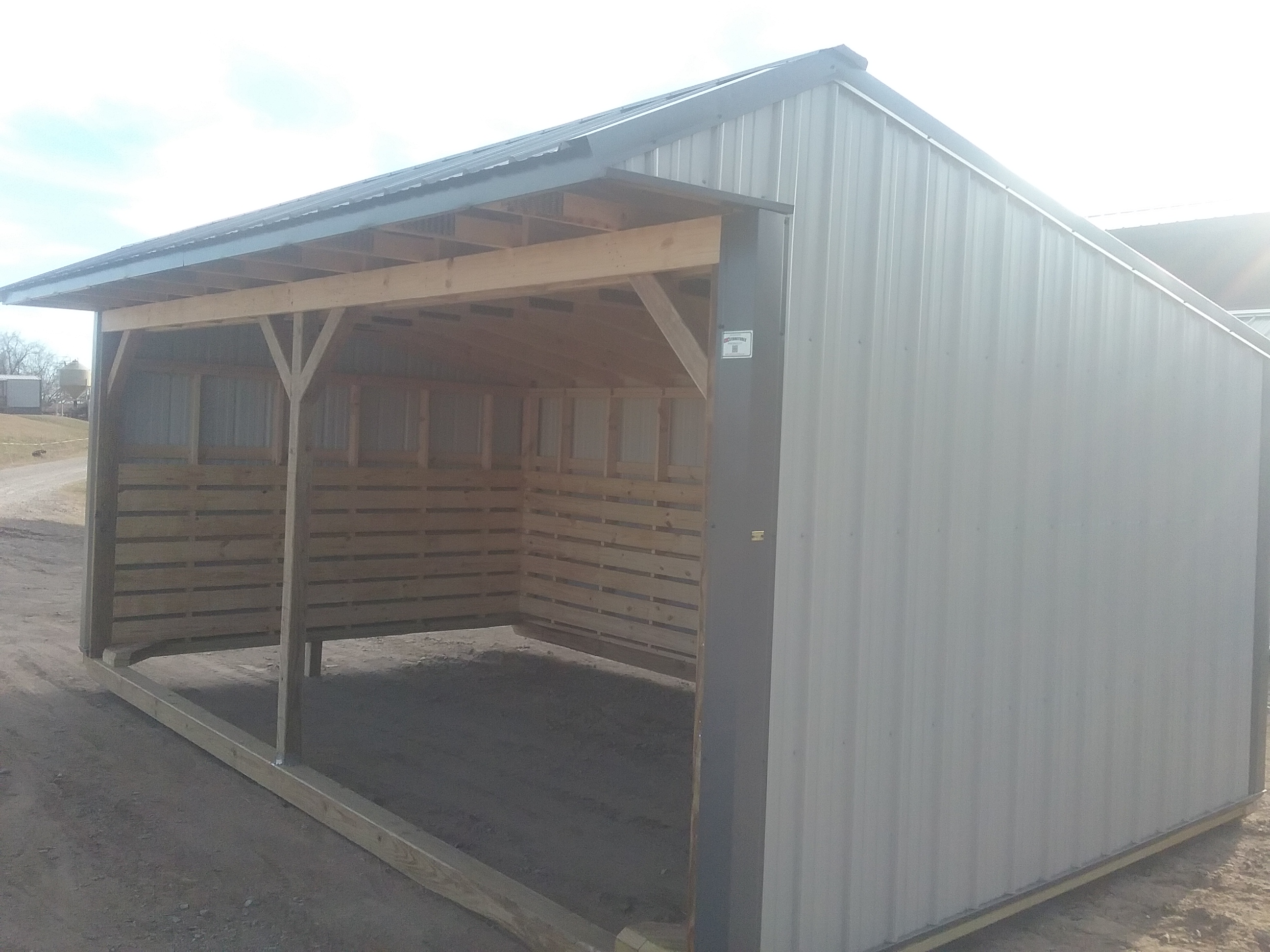 Metal Horse Barn 12 x 20 photo 2