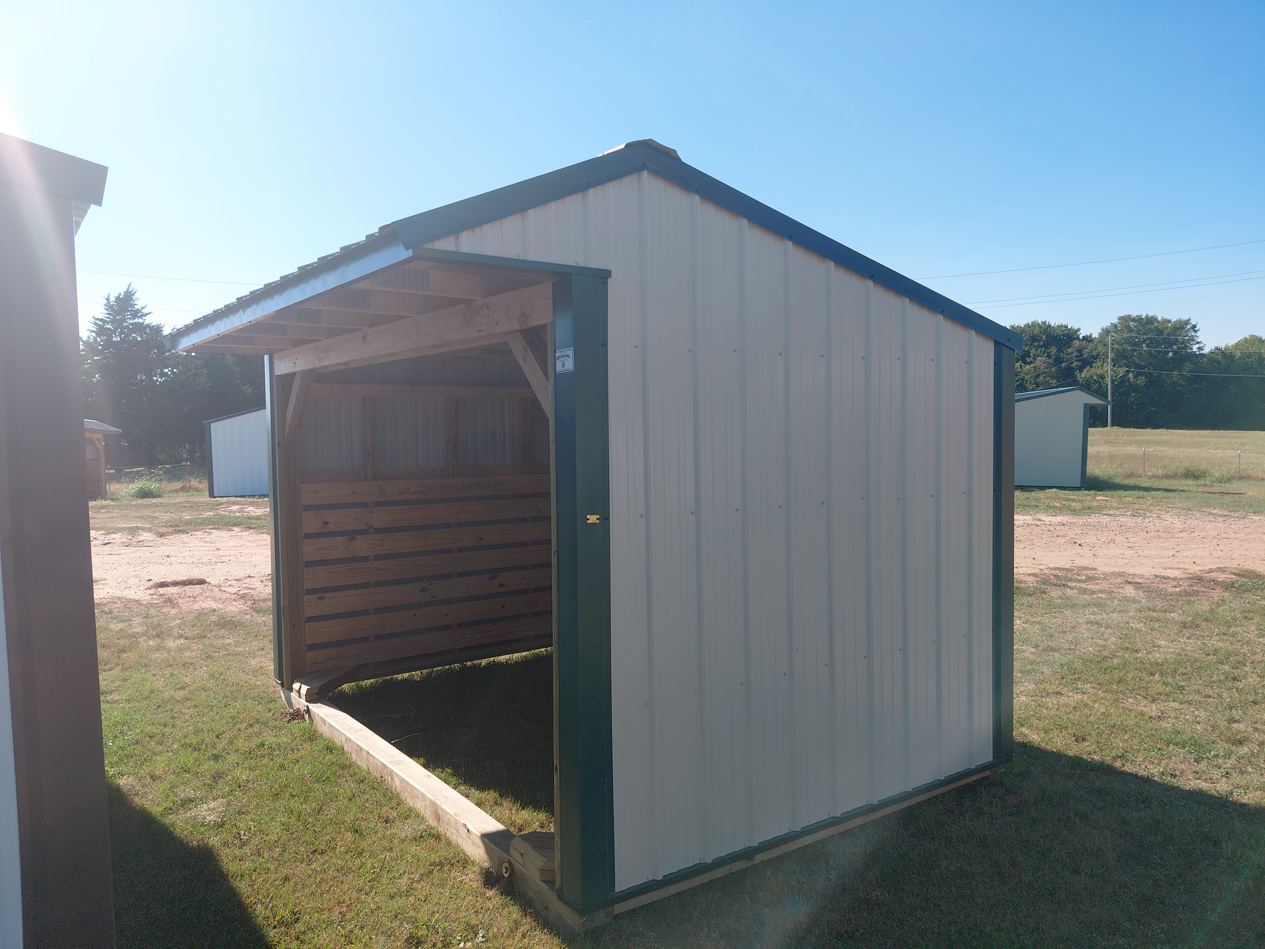 Metal Horse Barn 8 x 12