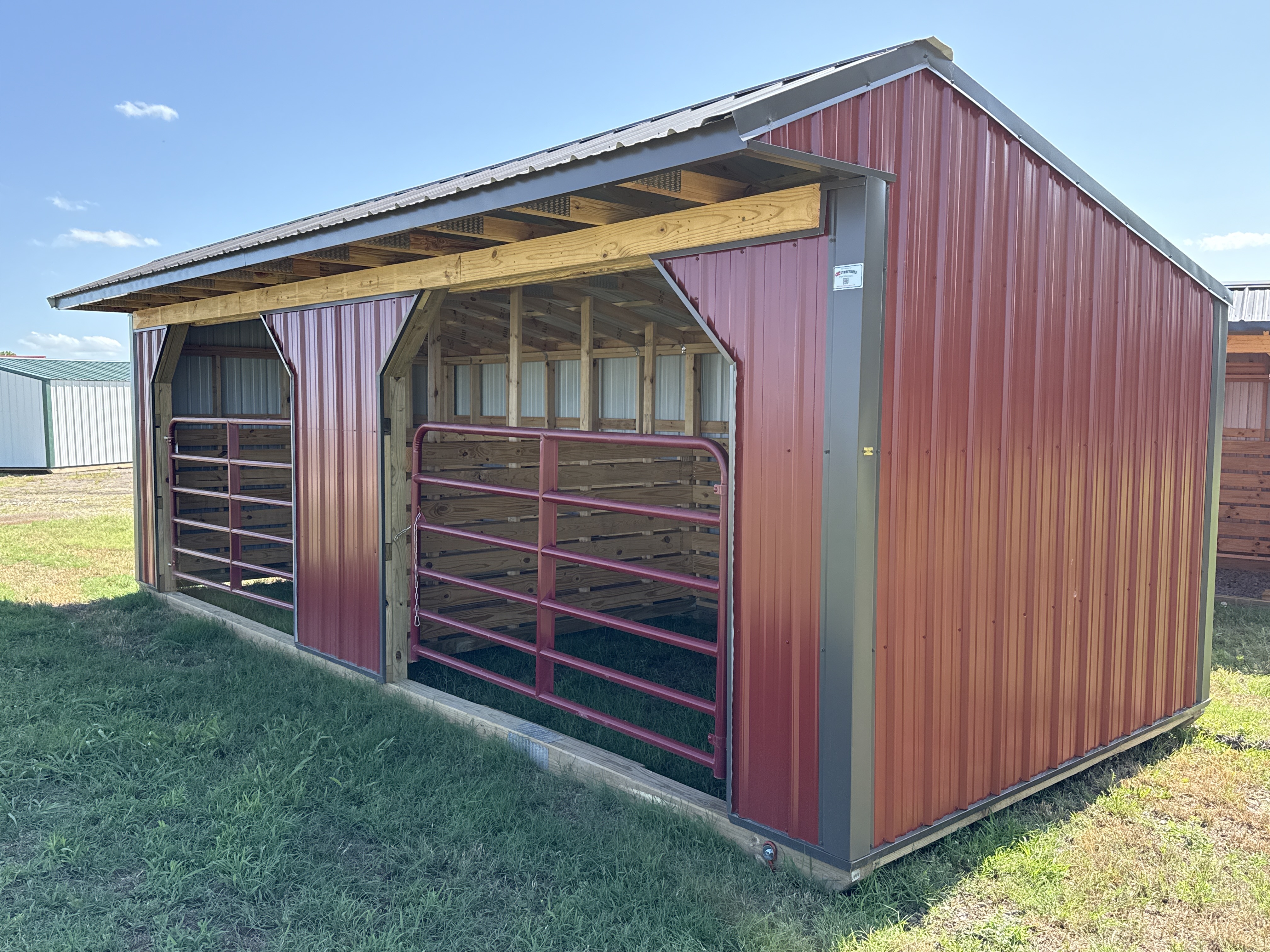 Metal Horse Barn 10 x 24