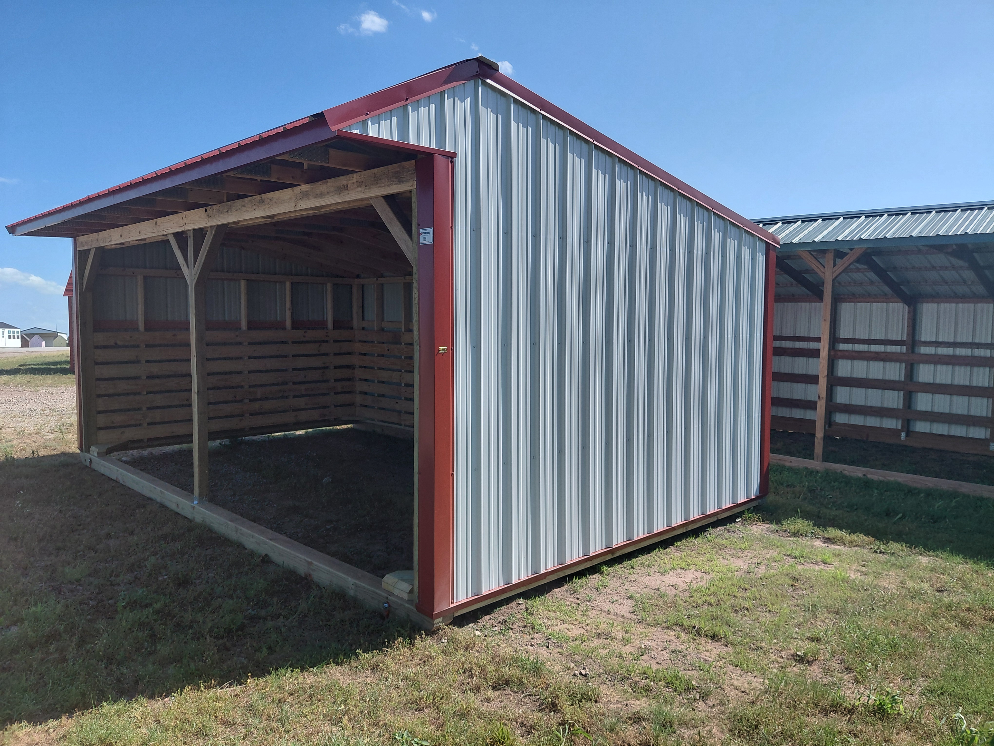 Metal Horse Barn 12 x 20