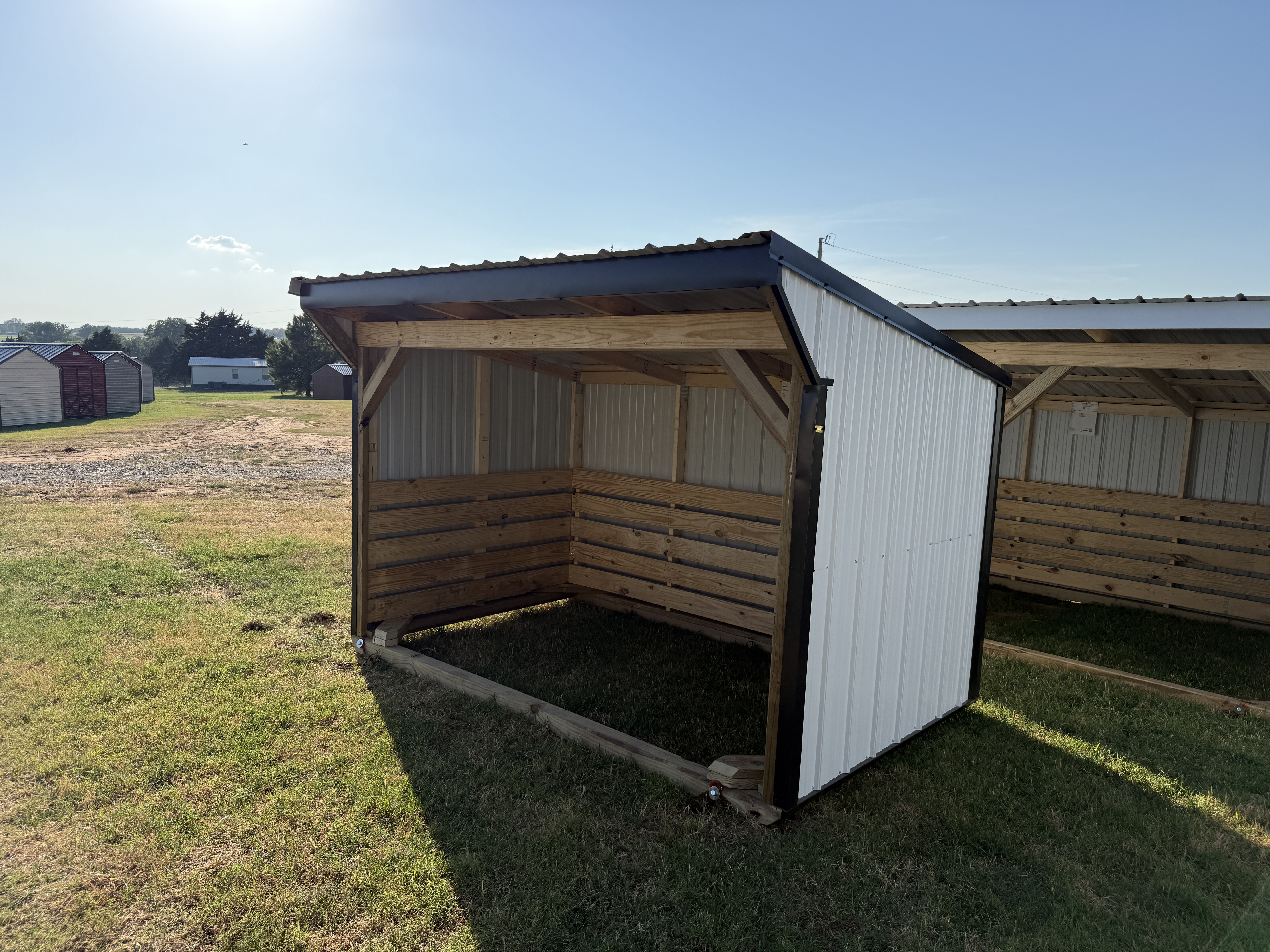 Metal Loafing Shed 6 x 10