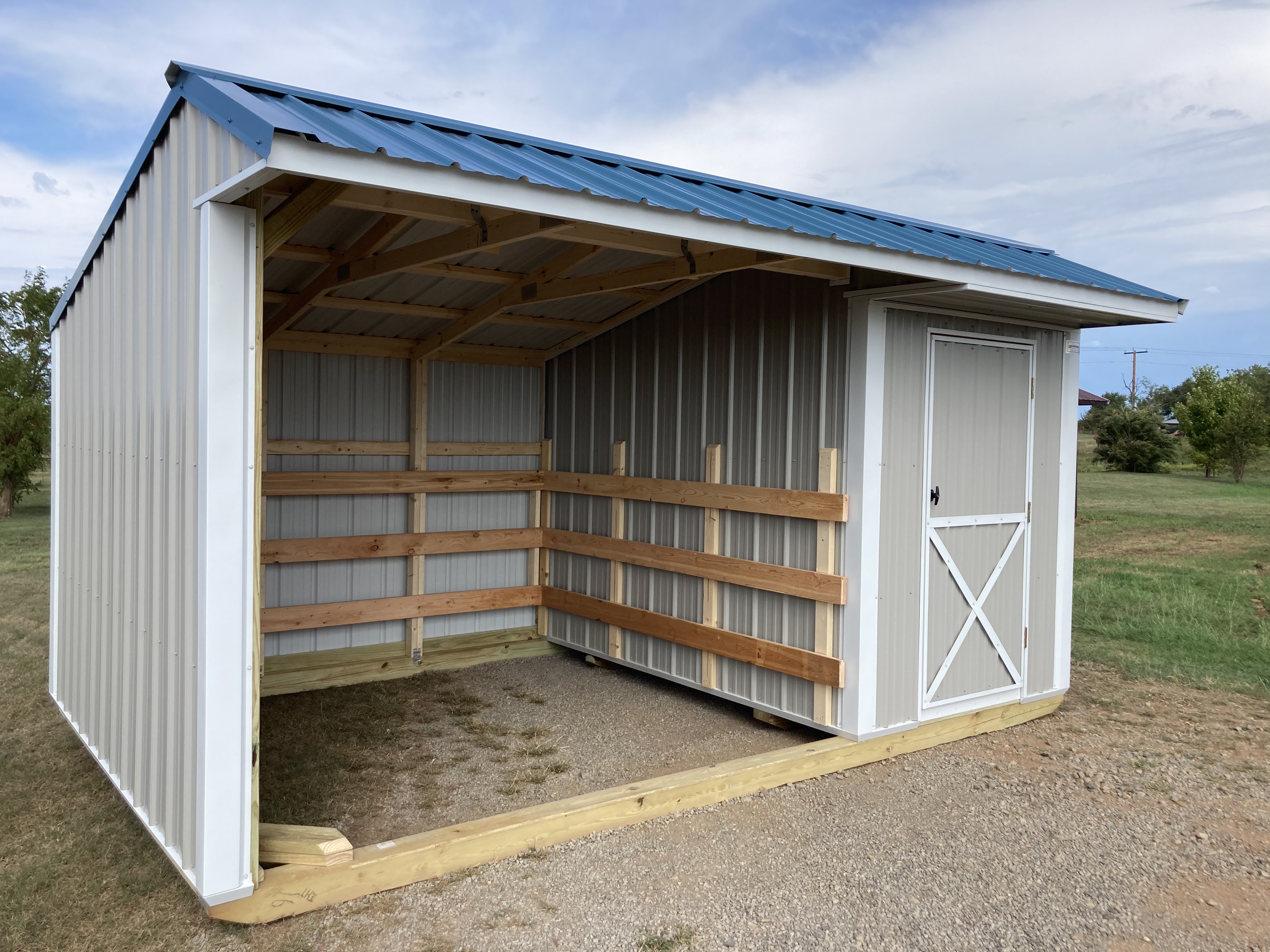 Metal Horse Barn w/ Tack 10 x 16